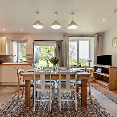 3 Bed In Penrith Oc-94982