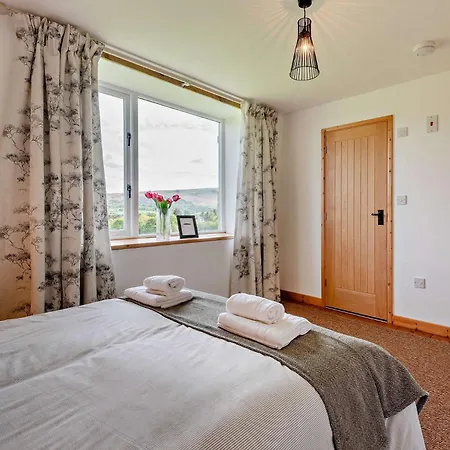Casa de Férias 3 Bed In Penrith Oc-94982 *